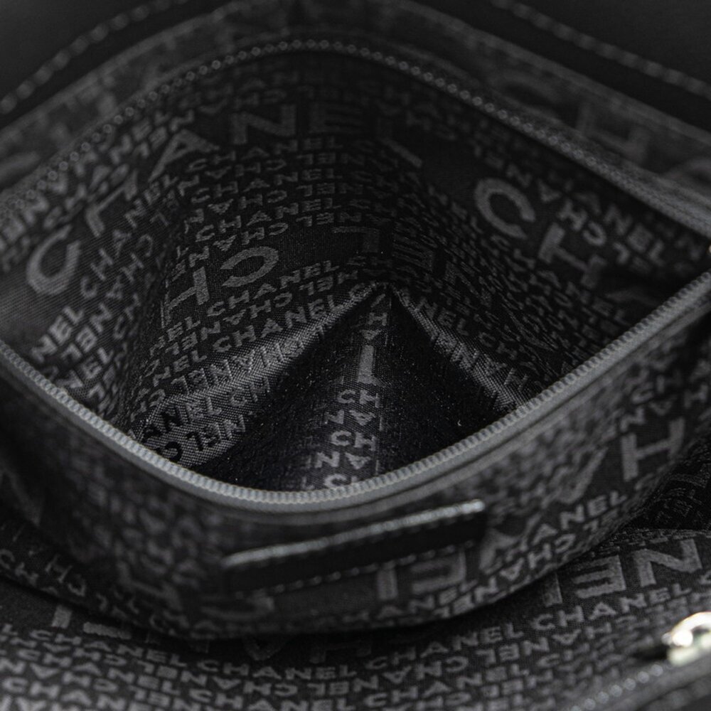 CHANEL Black Caviar Leather Logo Tote Bag - Picture 7 of 10